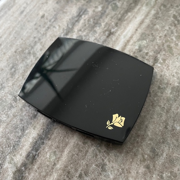 Lancome "Blush Subtil" (oil free) in "Sheer Amourose" Shade - Picture 2 of 3